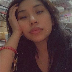 Meet your Posher, Jackeline